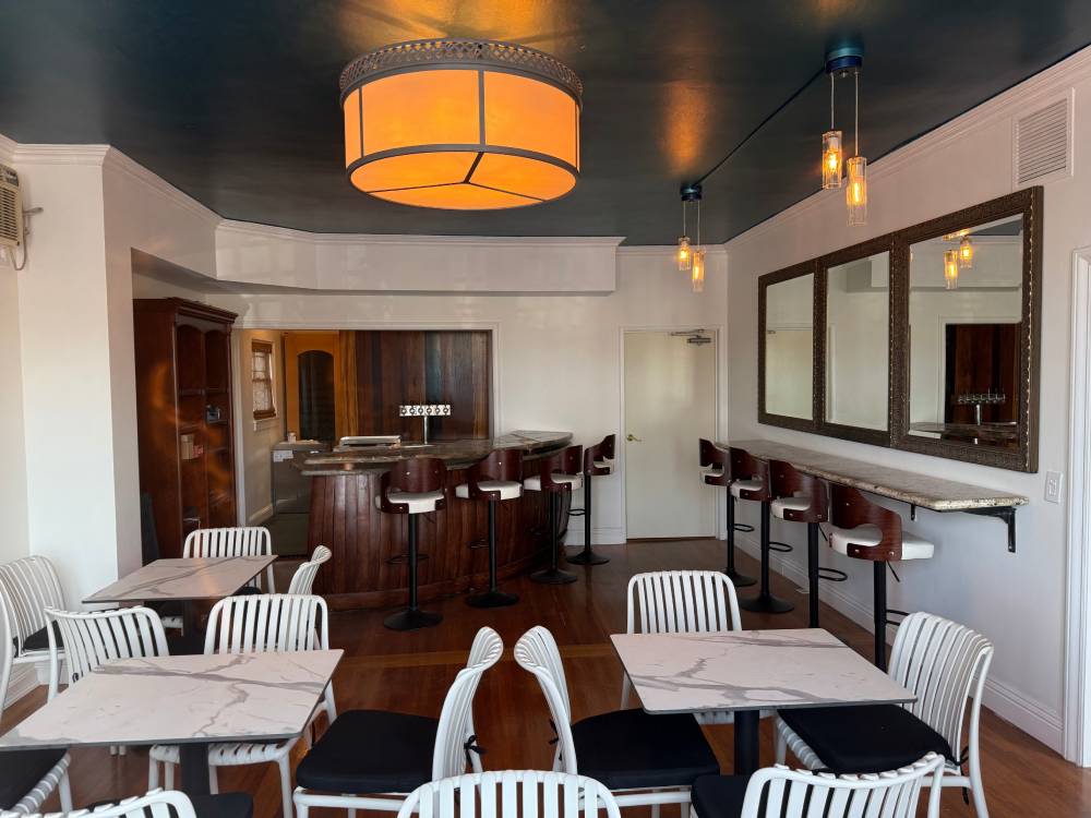 New La Jolla Urban Wine Bar